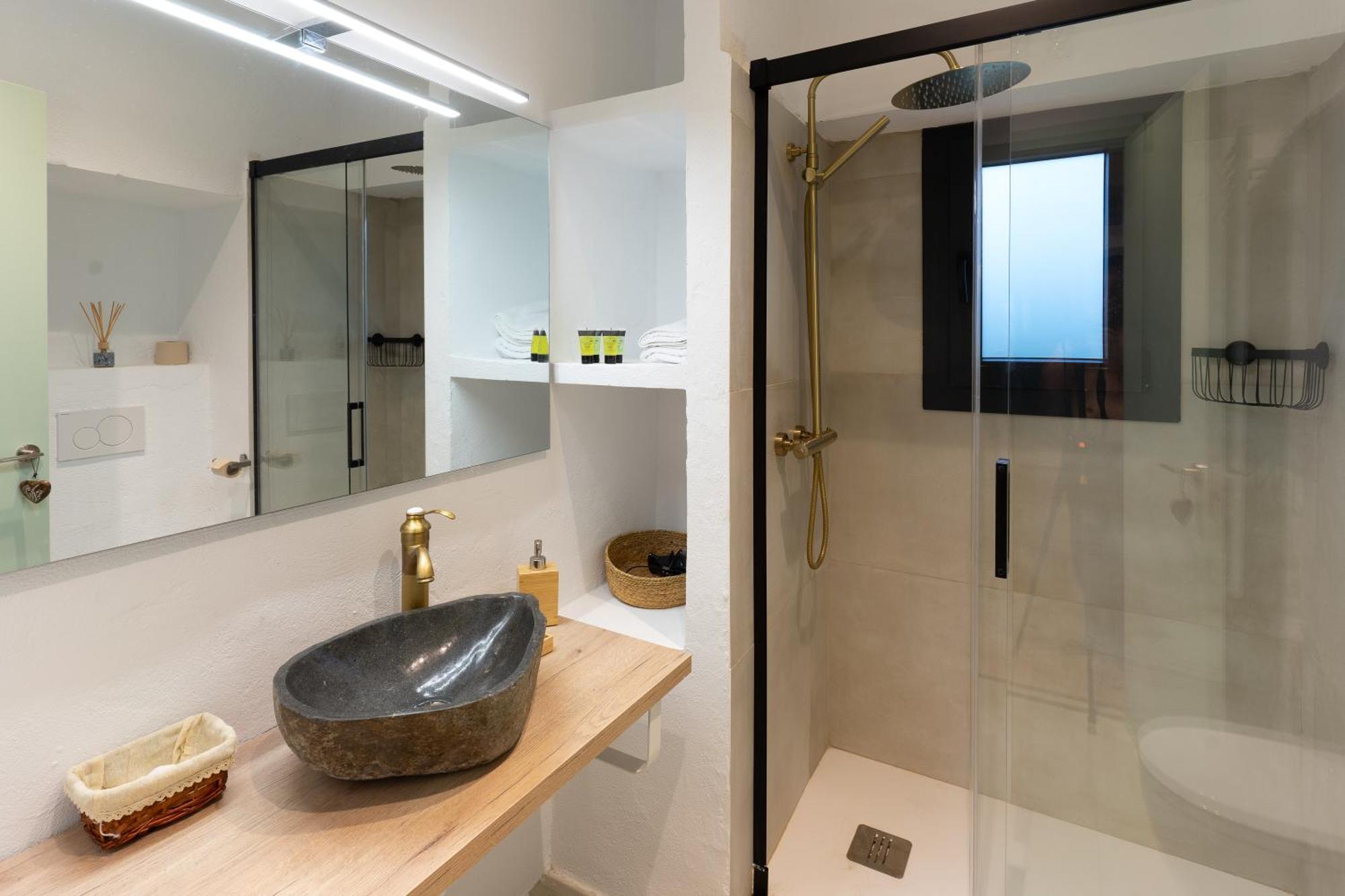 Empordanna, Apartamento Con Encanto En El Corazon Del Emporda Торроэлья-де-Монгри Экстерьер фото